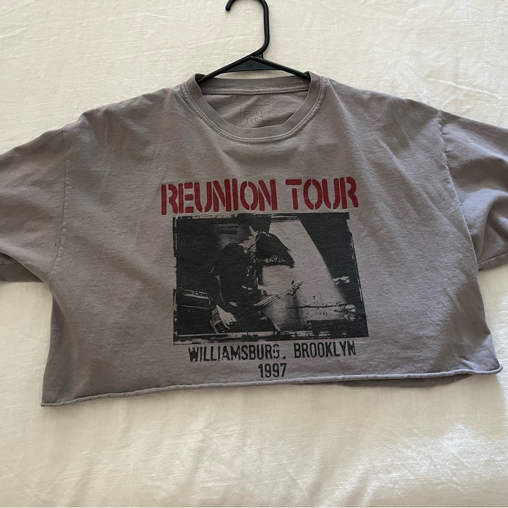Tillys band tee
